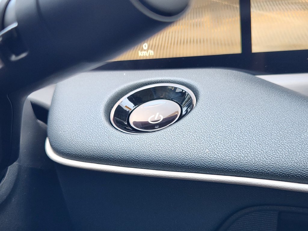 New 2026 Nissan Leaf SV+ w/ Floor Mat Package (SV+) FWD image 21