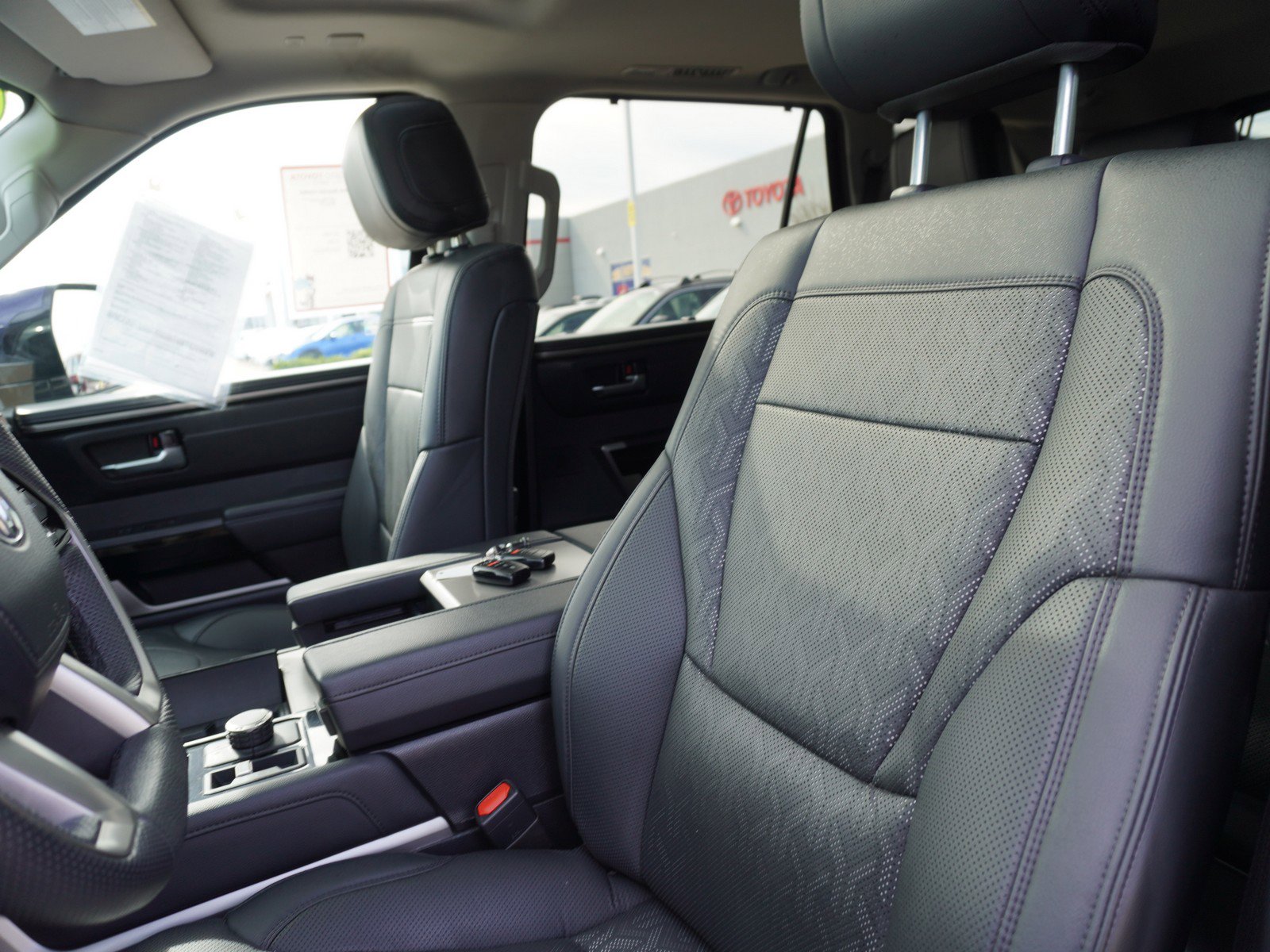 Used 2024 Toyota Sequoia Limited image 28