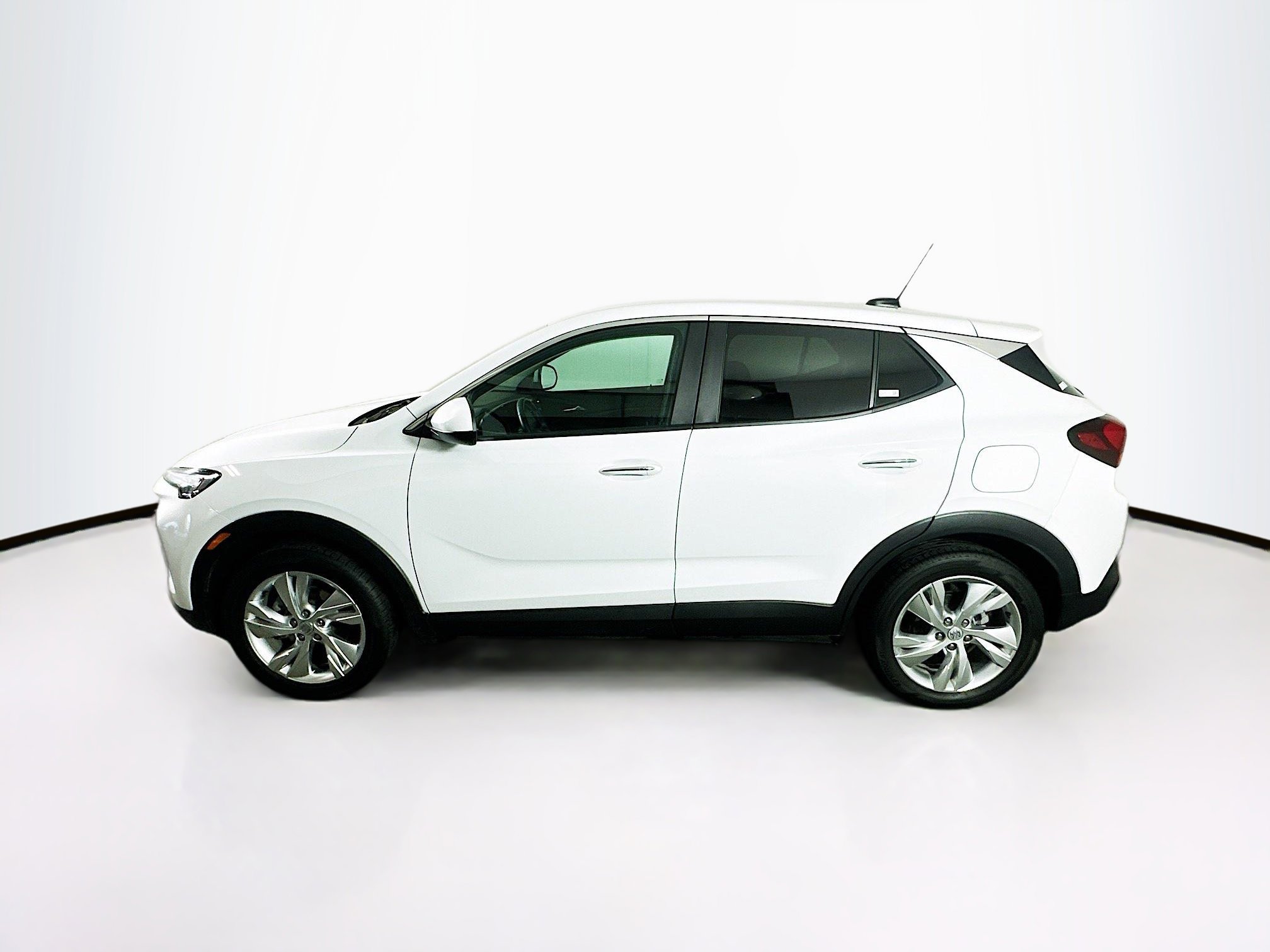 Used 2025 Buick Encore GX Preferred FWD image 4