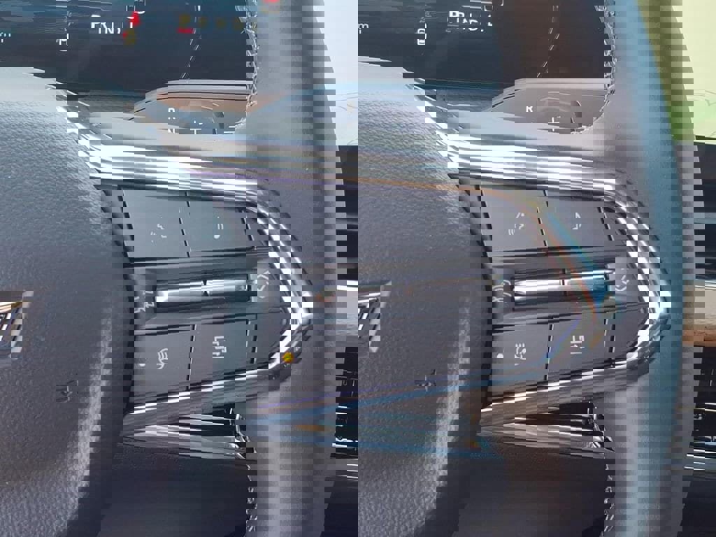 New 2026 Chevrolet Equinox ACTIV w/ Convenience Package III image 18