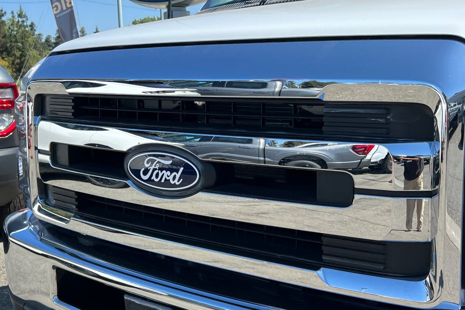 New 2026 Ford E-350 and Econoline 350 Super Duty w/ Power Equipment Group image 25