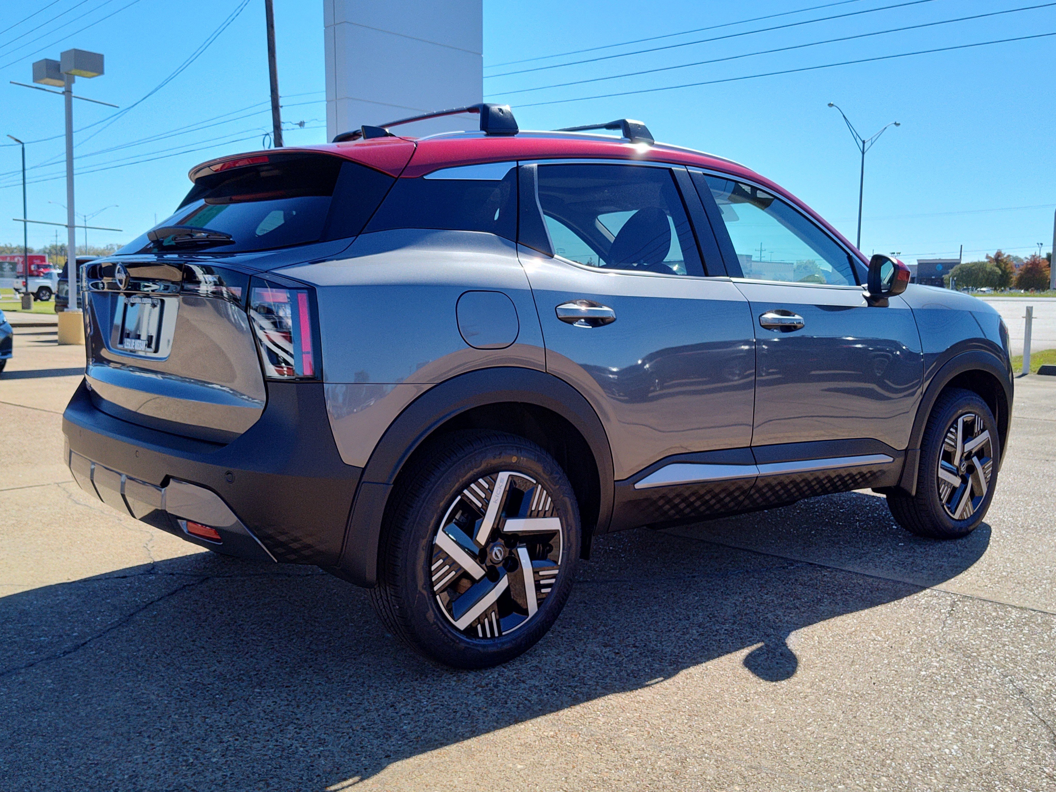 New 2026 Nissan Kicks SV w/ SV Premium Package image 4