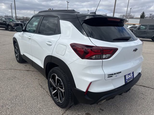Used 2023 Chevrolet TrailBlazer RS w/ Sun and Liftgate Package image 5
