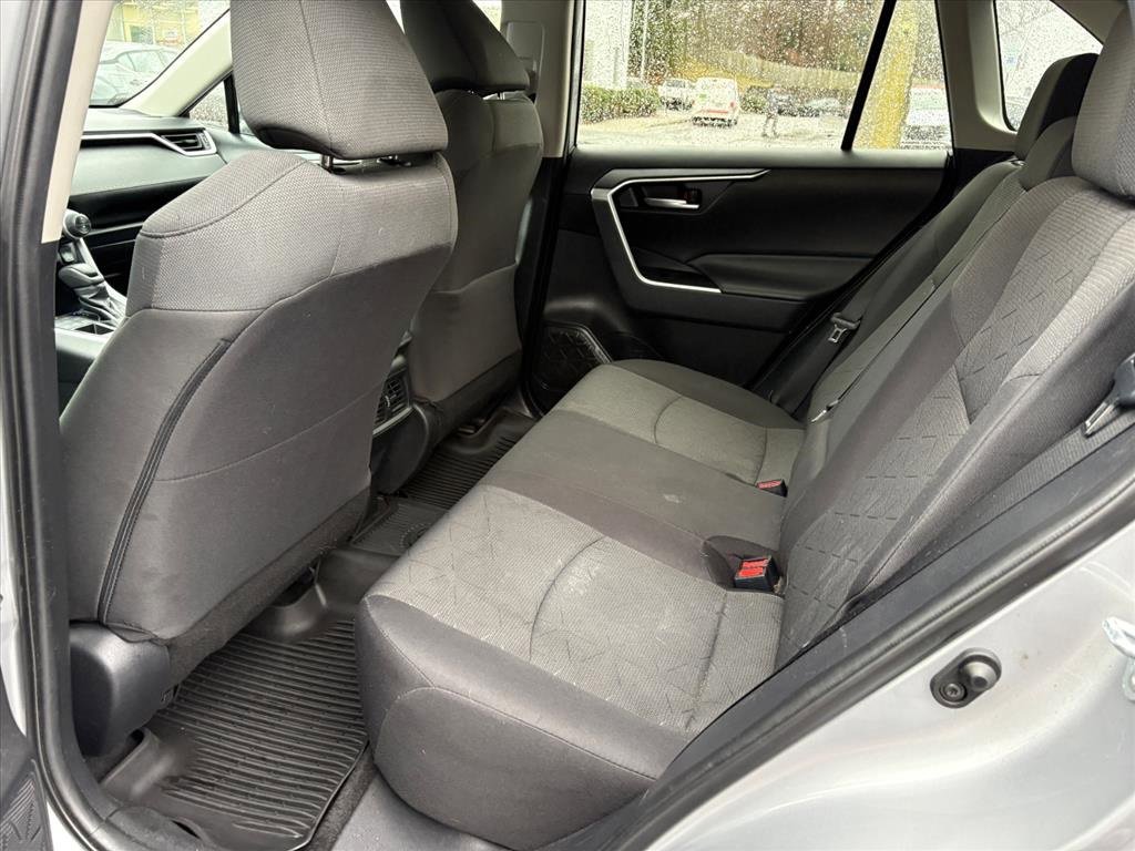 Used 2021 Toyota RAV4 XLE image 21