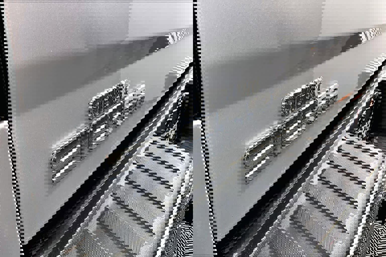 Used 2018 GMC Sierra 1500 SLT w/ Texas SLT Premium Package image 28