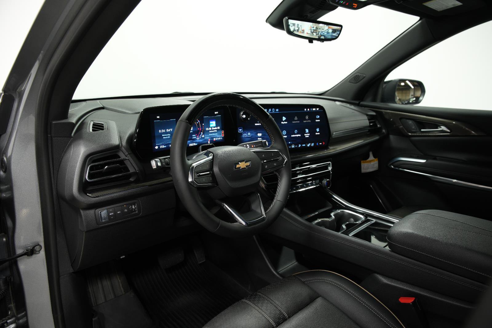 Used 2025 Chevrolet Traverse High Country w/ LPO, Floor Liner Package image 33