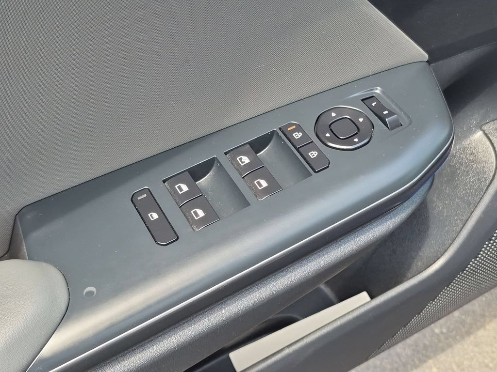Used 2025 Kia K4 FWD image 13