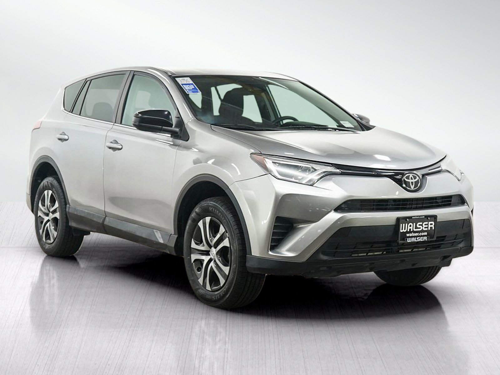 Used 2018 Toyota RAV4 LE w/ All Weather Liner Package AWD/4WD image 7