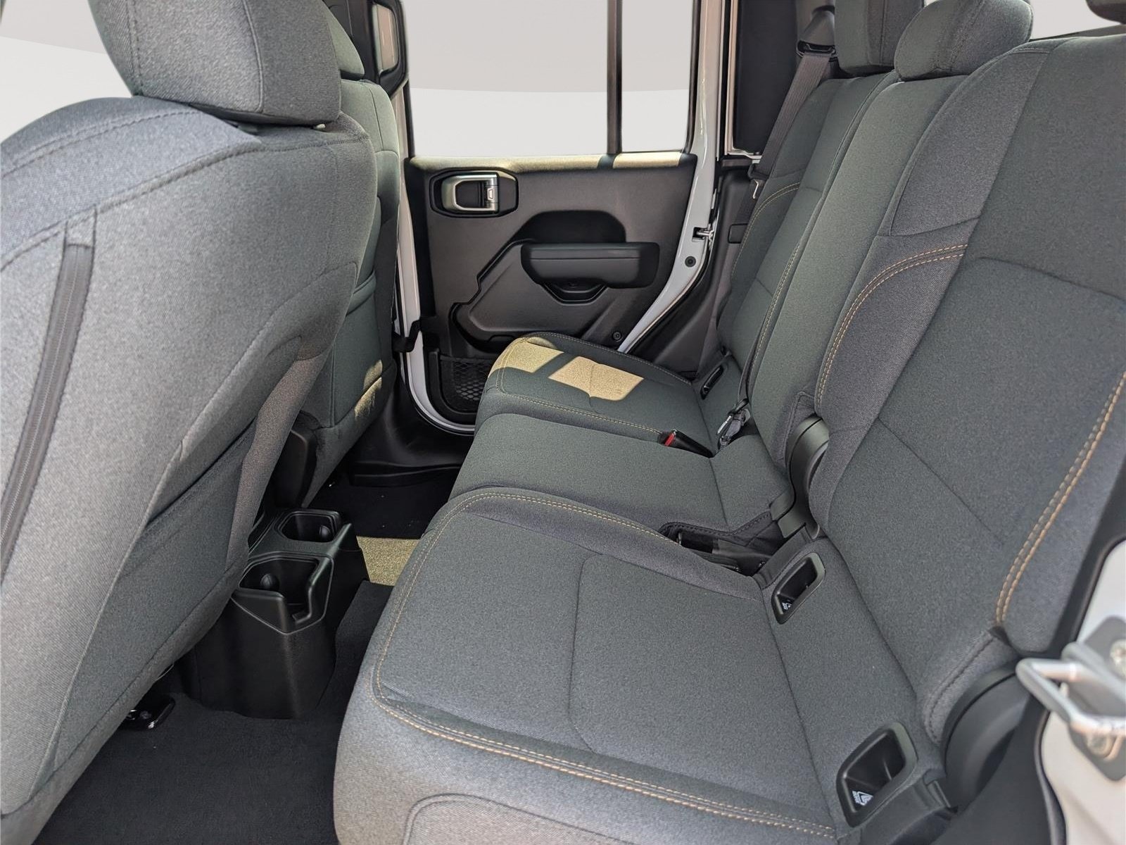 New 2026 Jeep Gladiator Sport AWD/4WD image 10