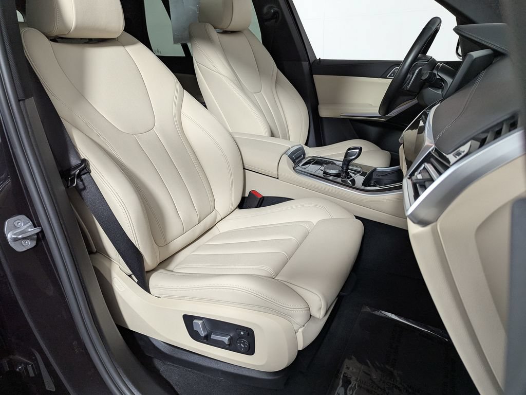 Used 2022 BMW X5 xDrive40i w/ Premium Package AWD/4WD image 25