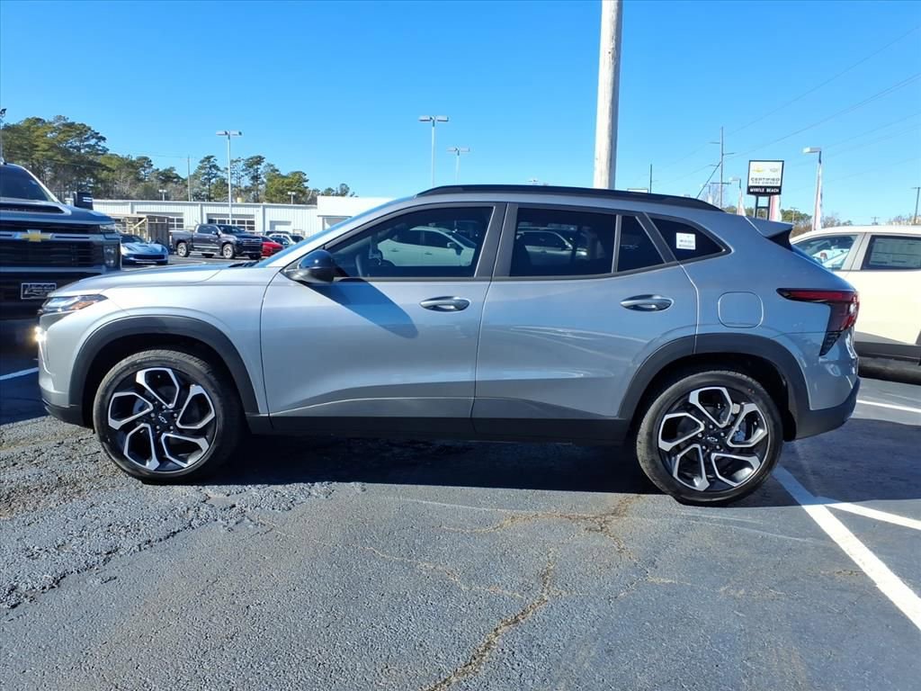 New 2026 Chevrolet Trax RS w/ Driver Confidence Package image 6