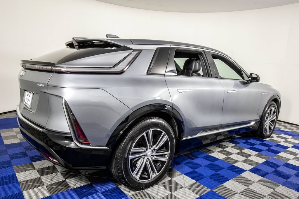 Used 2023 Cadillac Lyriq 2WD image 5