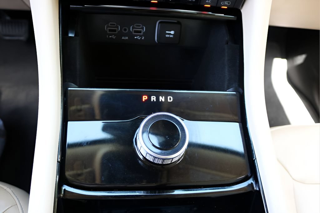 Used 2021 Jeep Grand Cherokee L Limited RWD image 27