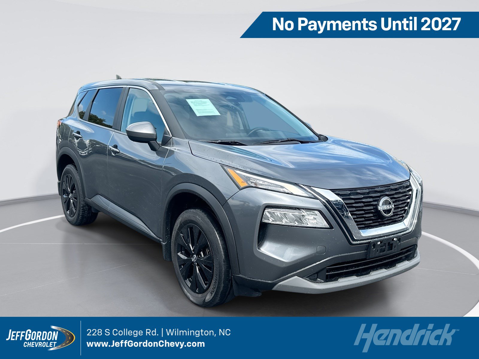 Used 2023 Nissan Rogue SV AWD/4WD image 1