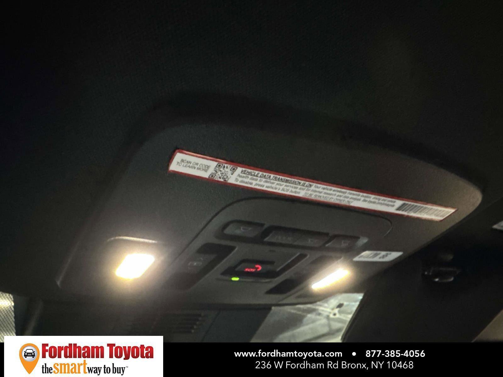 Used 2025 Toyota Camry XSE image 32