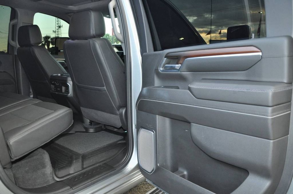 Used 2024 GMC Sierra 2500 Denali w/ Denali Reserve Package image 15