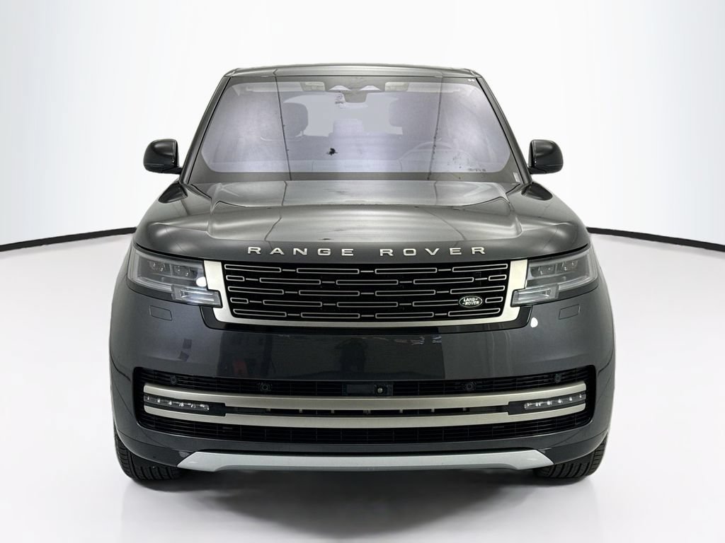 Used 2023 Land Rover Range Rover SE AWD/4WD image 2