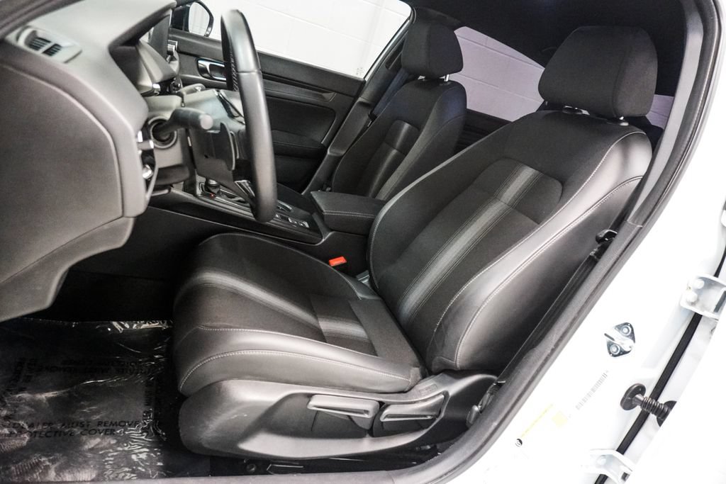 Used 2025 Honda Civic Sport image 6