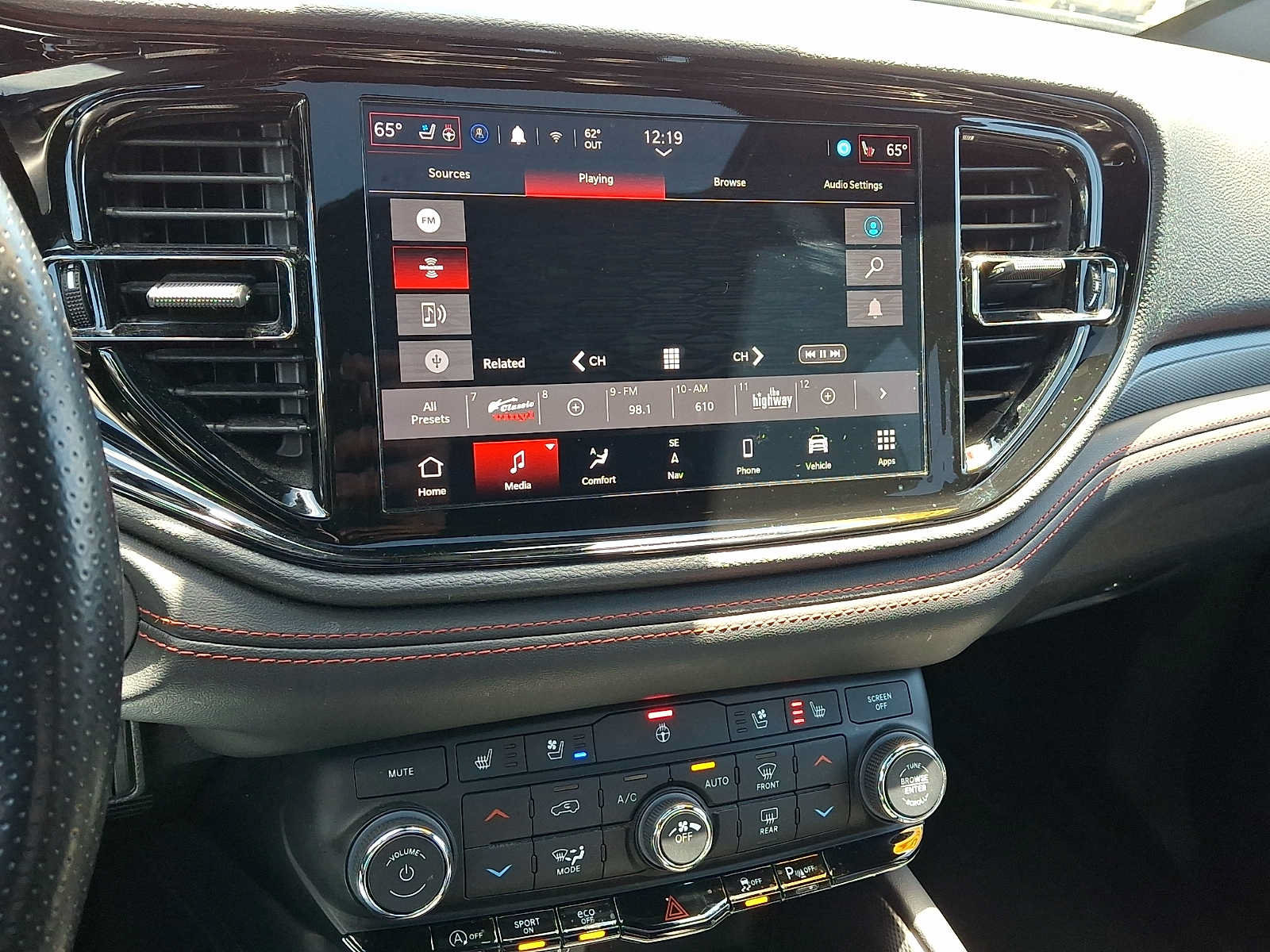 Used 2024 Dodge Durango GT AWD/4WD image 22