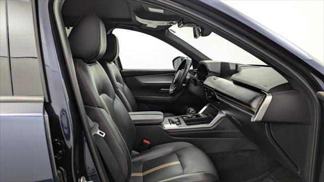 Used 2024 MAZDA CX-90 Plug-In Hybrid w/ Premium Plus AWD/4WD image 21