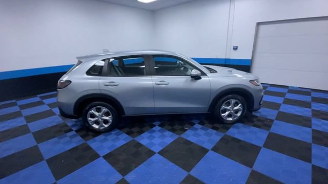 Certified 2024 Honda HR-V LX image 9