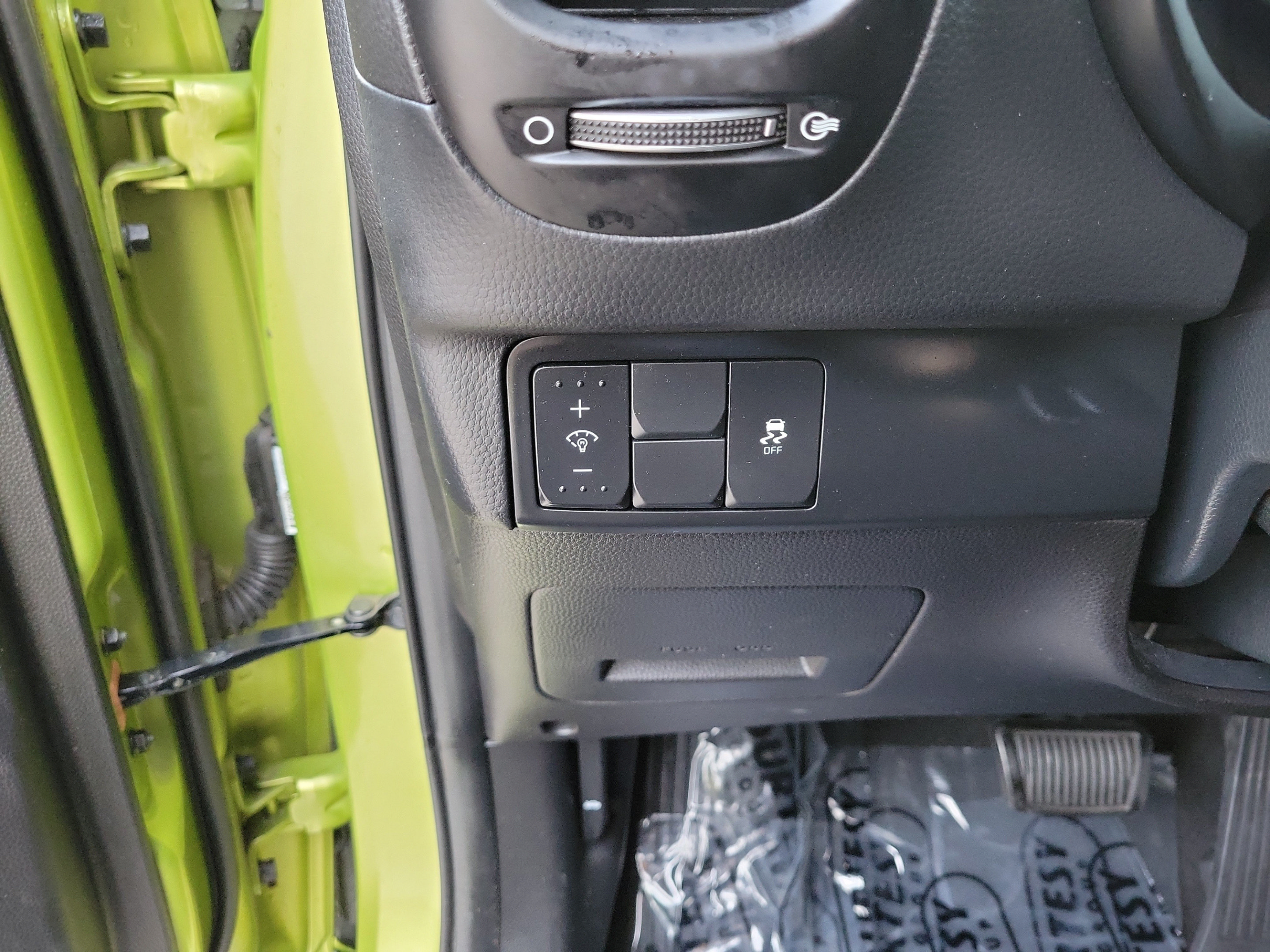 Used 2015 Kia Soul FWD image 27