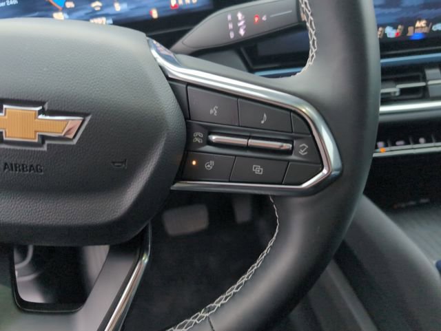 New 2025 Chevrolet Equinox EV LT image 18