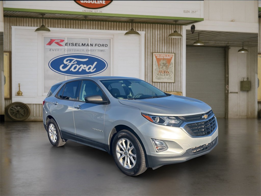Used 2019 Chevrolet Equinox LS w/ LS Convenience Package image 1