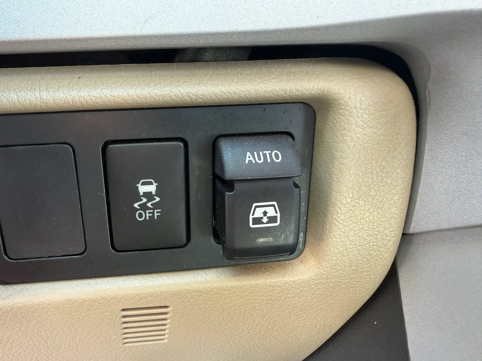 Used 2008 Toyota Sequoia Limited AWD/4WD image 31