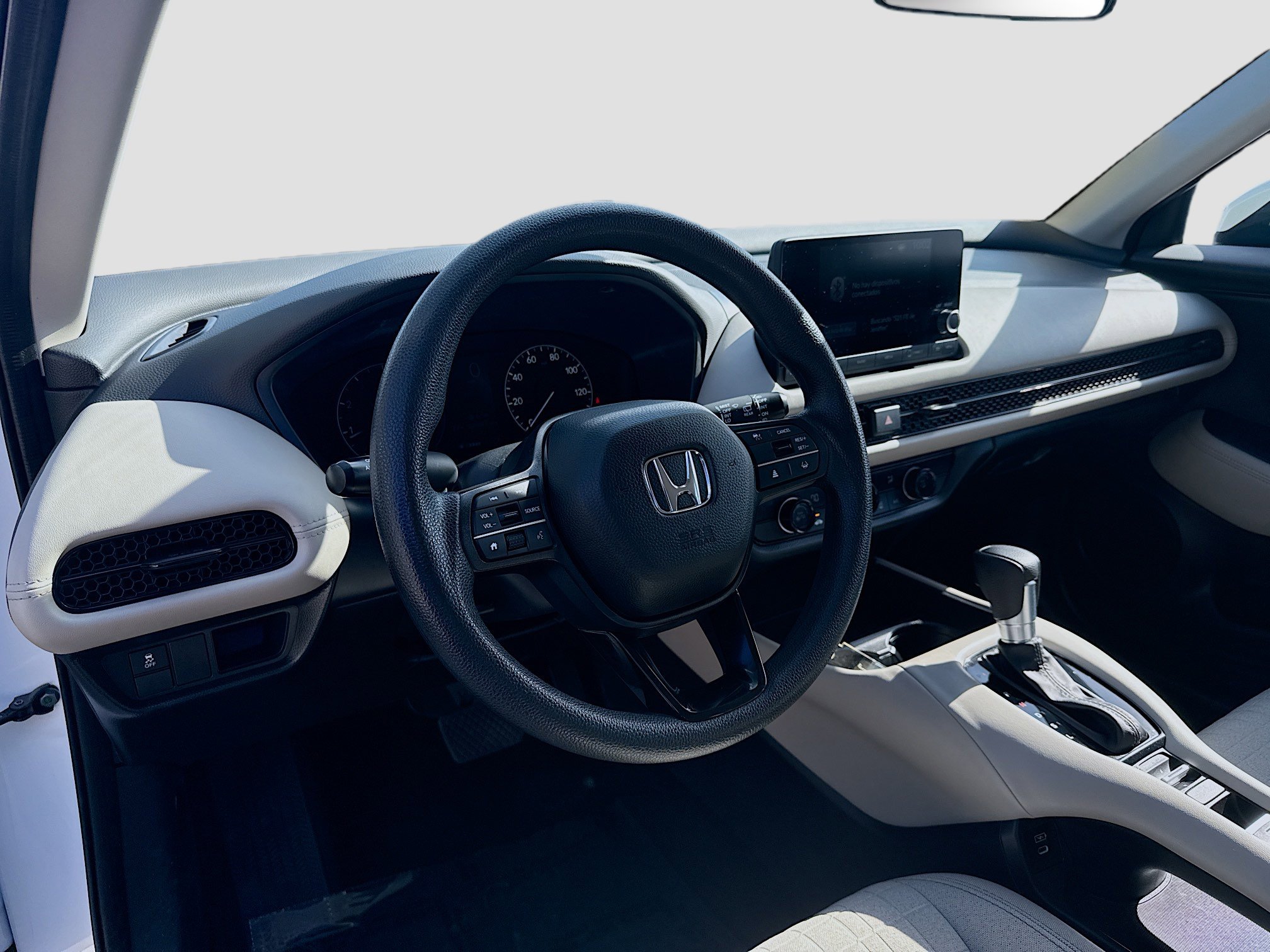 Certified 2025 Honda HR-V LX image 9