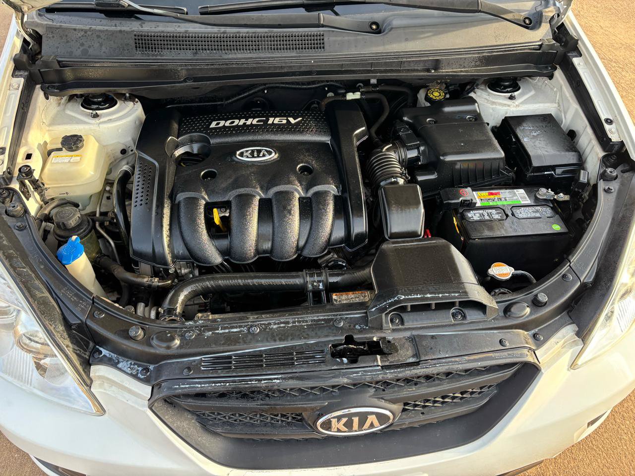 Used 2007 Kia Rondo LX FWD image 22