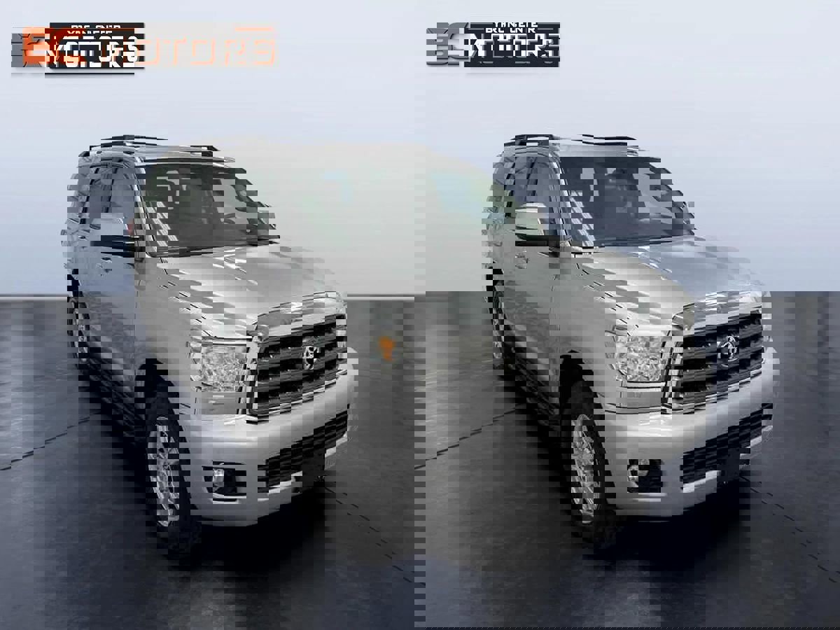 Used 2017 Toyota Sequoia SR5 image 7