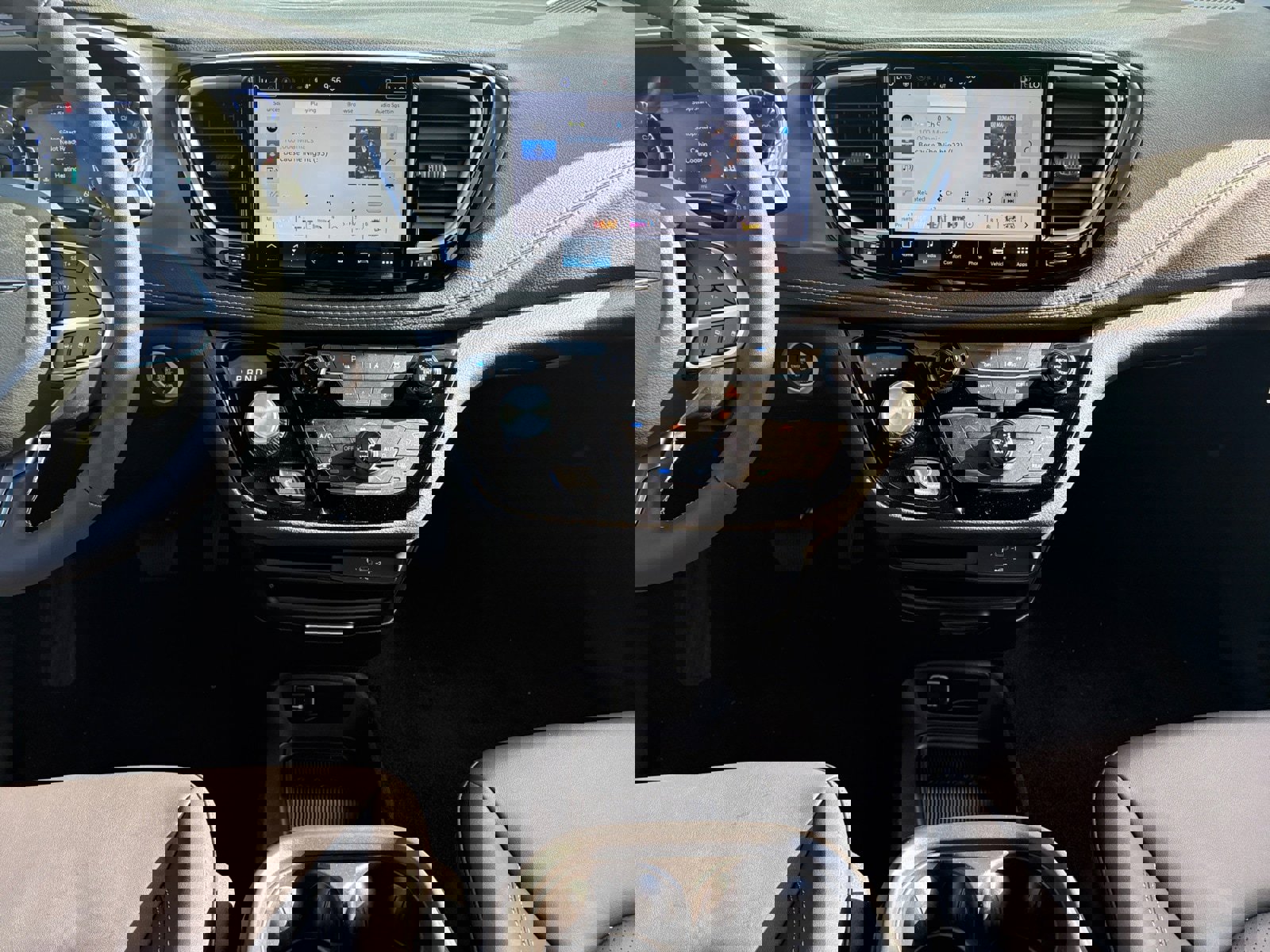 New 2026 Chrysler Pacifica Select image 11