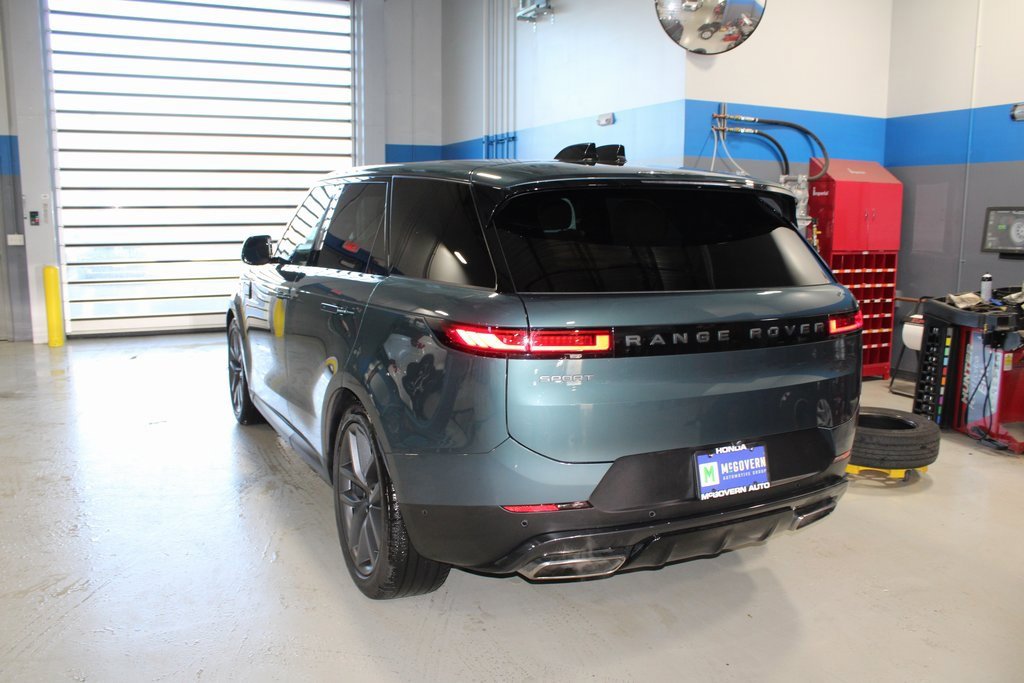 Used 2024 Land Rover Range Rover Sport SE image 37