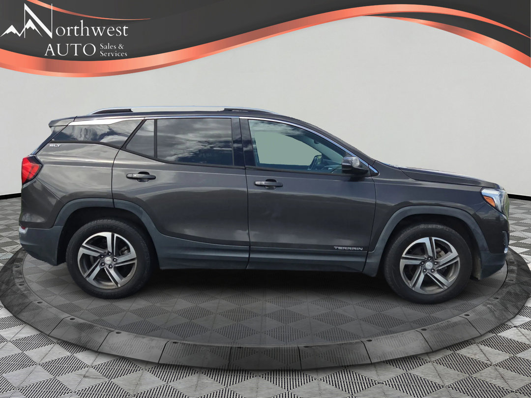 Used 2019 GMC Terrain SLT w/ Infotainment Package II AWD/4WD image 4