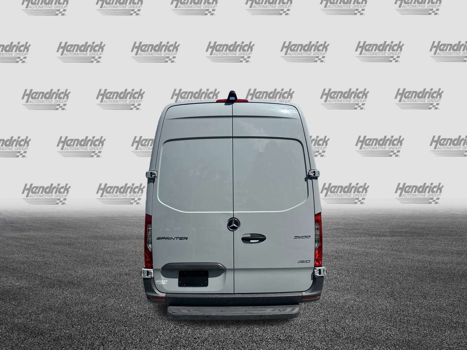 Used 2023 Mercedes-Benz Sprinter 2500 image 9
