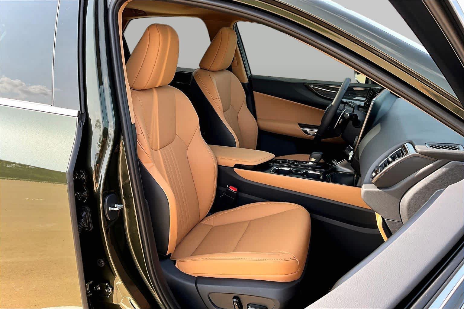 Used 2026 Lexus NX 350 AWD w/ Accessory Package (2T) image 9