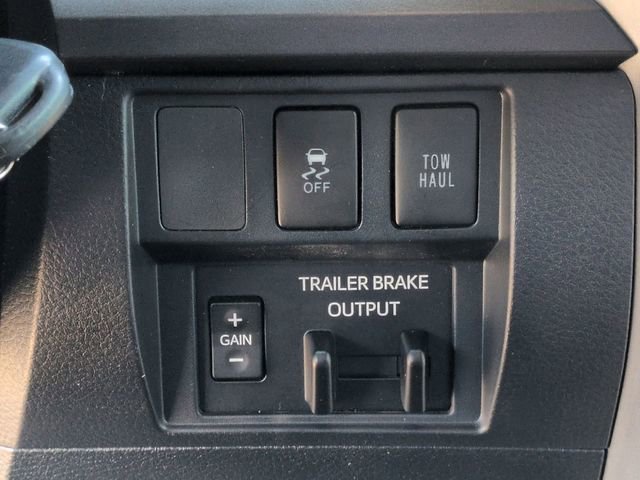 Used 2019 Toyota Tundra SR5 w/ SR5 Upgrade Package image 32