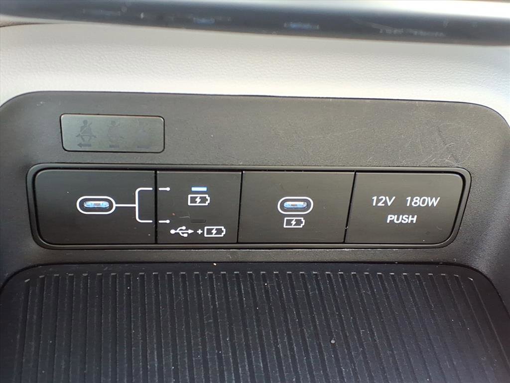 Certified 2025 Hyundai Kona SEL image 14