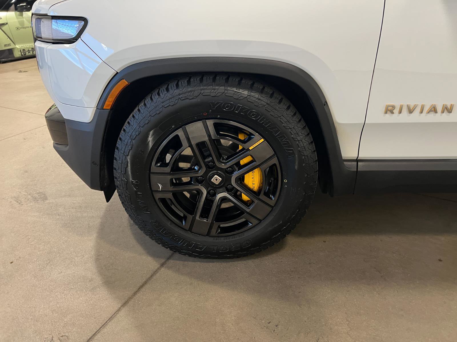 Used 2024 Rivian R1S Adventure AWD/4WD image 46