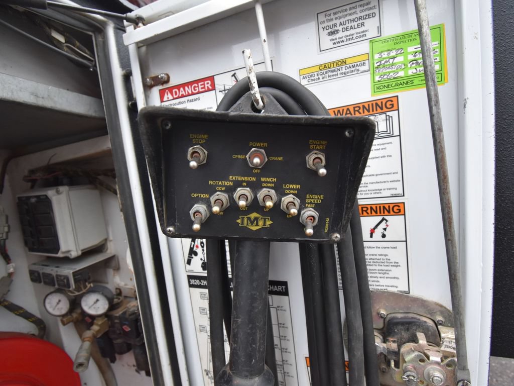 Used 2016 Ford F550 4x4 Regular Cab Super Duty image 40