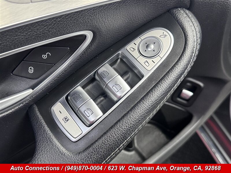 Used 2018 Mercedes-Benz C 300 Sedan image 26