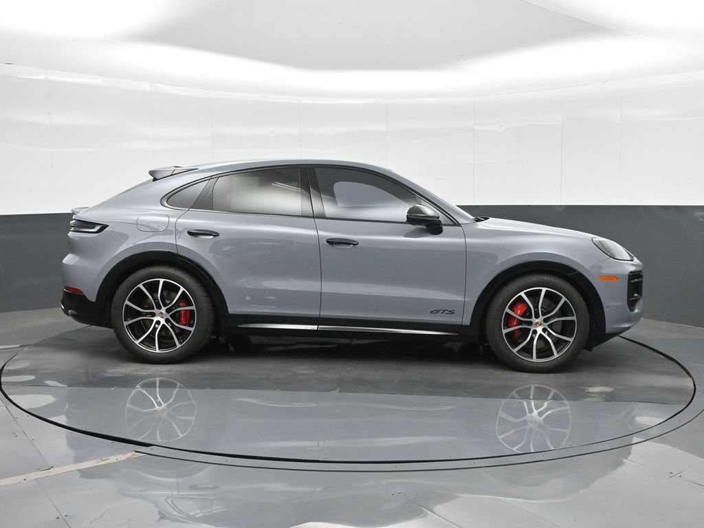 Certified 2025 Porsche Cayenne GTS AWD/4WD image 10