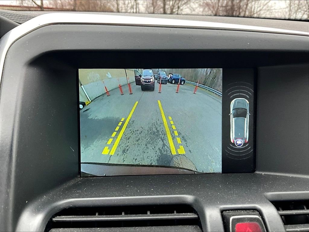 Used 2015 Volvo XC60 T6 w/ Proximity Package image 19