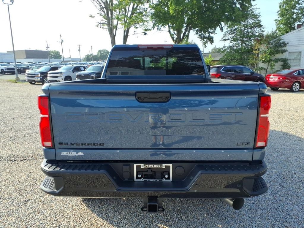 New 2026 Chevrolet Silverado 2500 LTZ w/ LTZ Plus Package AWD/4WD image 6