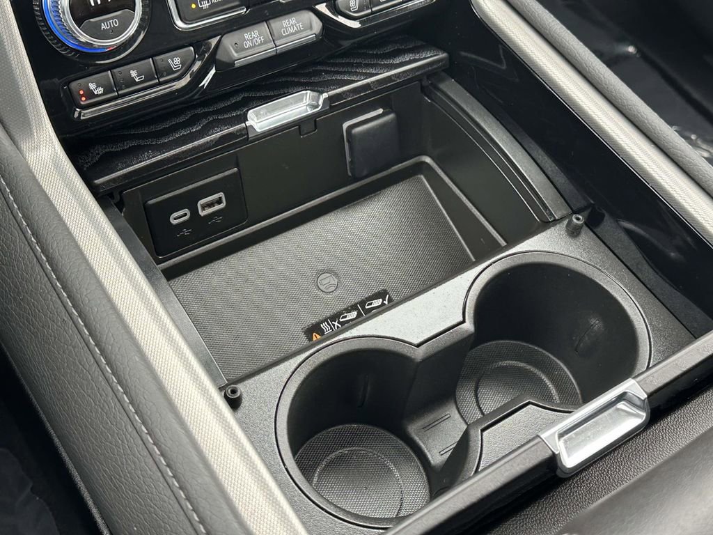 Certified 2024 GMC Yukon Denali w/ Advanced Technology Package image 34