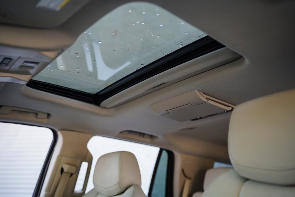 Used 2016 Cadillac Escalade Luxury image 37