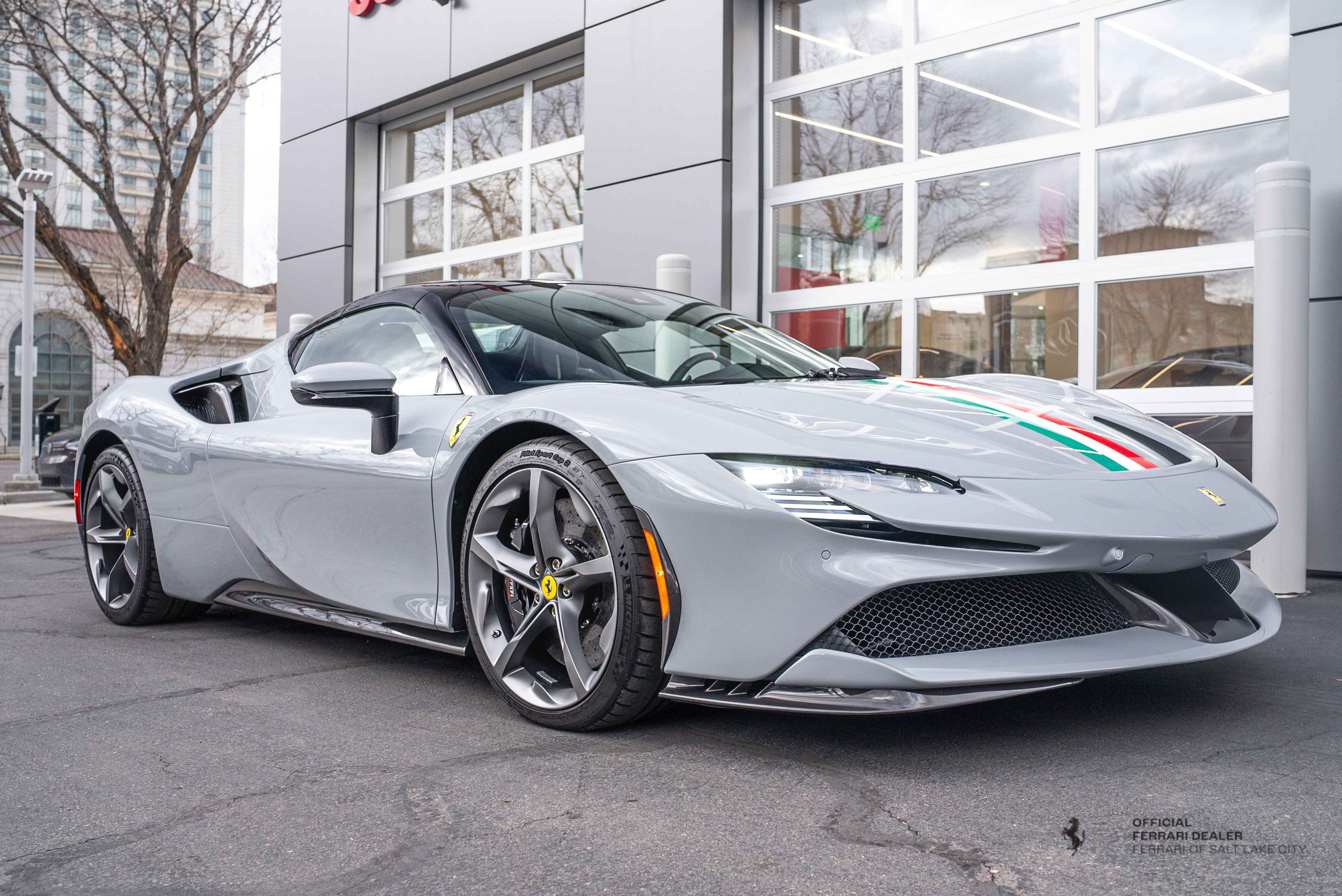 Used 2024 Ferrari SF90 Spider image 14