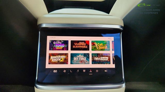 Used 2023 Tesla Model X image 57