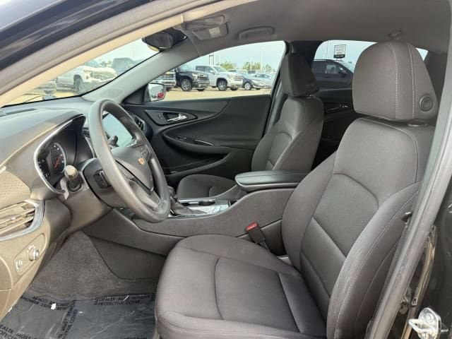 Used 2021 Chevrolet Malibu LT FWD image 9